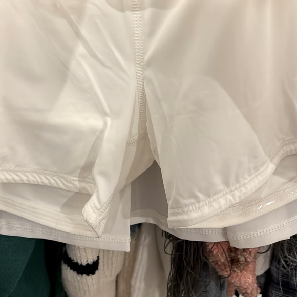 💕 GB from Dillards NWT athletic/tennis skort w pockets in shorts under skirt. - Picture 4 of 7